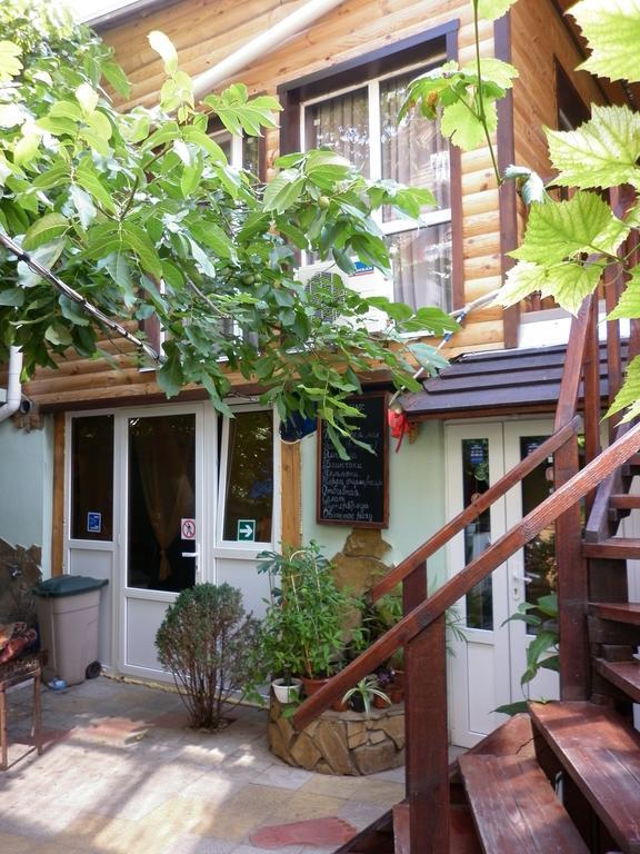 Kitech Guest House Odessa Exterior foto